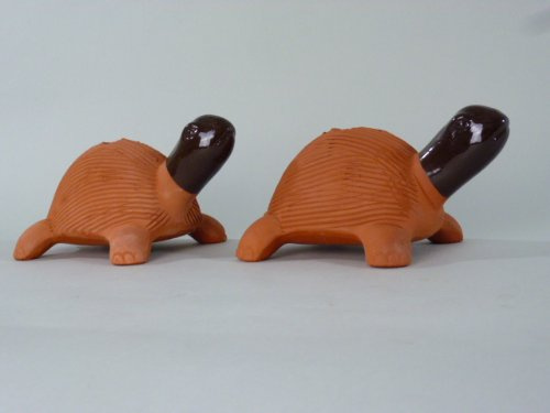 Bella-Vita GmbH Dekorative Keramik Terracotta Gartenfiguren Schildkröte im 2er Set Figur Tiere