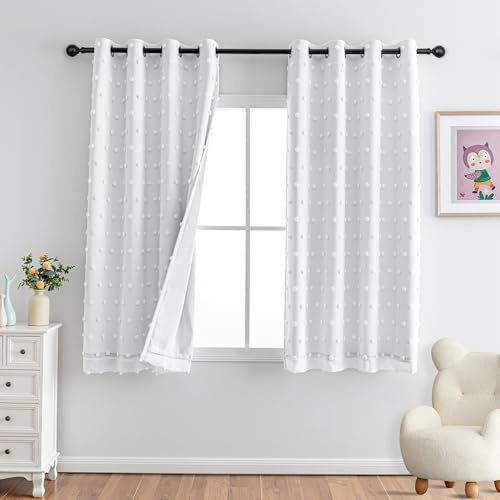 MYSKY HOME Vorhang Weiß Blickdicht Kurze Gardinen 160 cm Hoch —— Verdunklungsvorhänge mit Ösen Vorhang Kinderzimmer Mädchen Thermovorhang Doppellagige Pom Pom Gardine, H 160 x B 140 cm, Weiß