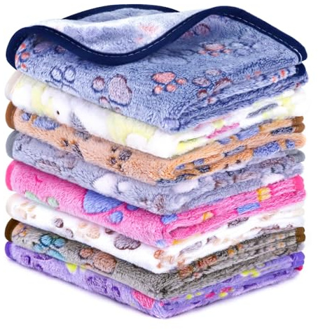 YOQIVEXU 8 Pcs Washable Guinea Pig Bedding Absorbent Small Animal Cage Liners Reusable Guinea Pig Fleece Blankets Waterproof Pet Pee Pad Sleep Mat Pad Cover for Rabbit Ferret Chinchilla Hamster