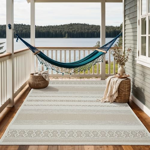 the carpet Calgary - moderner Teppich für Wohnzimmer & Esszimmer, Robustes, pflegeleichtes Flachgewebe im Vintage-Boho-Stil, ideal für Küche, Flur & Schlafzimmer, Beige, 140 x 200 cm