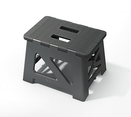 BLACKSPACE Tritthocker Klappbar, Stabil & Anti-Rutsch Faltbar Hocker, Tragbarer Leichtgewichtig, Ideal für Bad, Toilette, Küche - 23cm Hoch (Schwarz)
