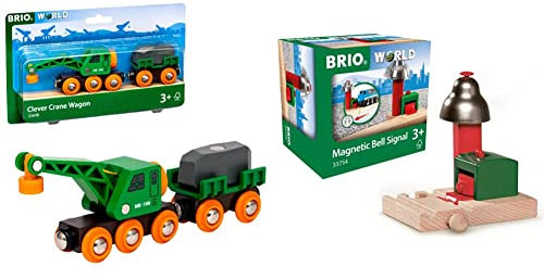 BRIO 33698 - Grüner Kranwagen mit Anhänger und Fracht & World 33754 Magnetisches Glockensignal - Eisenbahnzubehör Holzeisenbahn - Kleinkinderspielzeug empfohlen für Kinder ab 3 Jahren