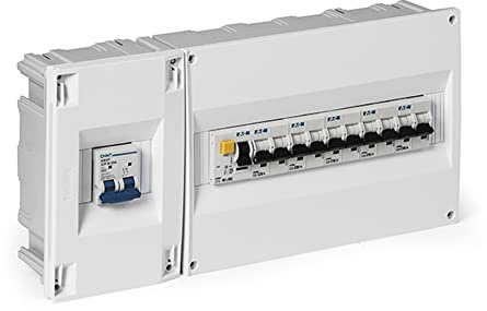 FAMATEL – Armadio Vita da incasso | IP40 | ICP 32+14 elementi | Con protezioni elettriche | 195 x 394 x 62 mm | Grigio, bianco