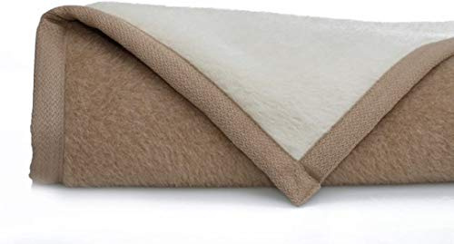 Ritter Decken Lima Star Alpakadecke 150 x 100 cm - Creme/Kamel | Weiche Naturhaardecke aus 100% feinstem Alpaka, ideal als Kuscheldecke, Wohn- & Tagesdecke fürs Sofa, Made in Germany