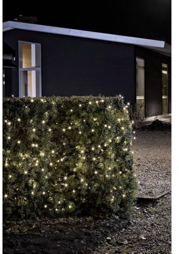 Konstsmide LED Lichterkette, mit an/aus Schalter Lichtsensor und 6h und 9h Timer, 120 warm weiße Dioden, batteriebetrieben, Außen (IP44), schwarzes Kabel, 4 x D 1.5V (exkl.) - 3729-100