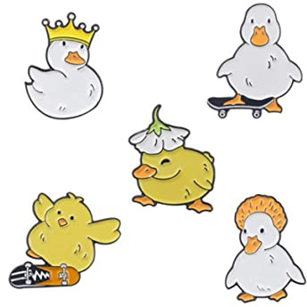 Cartoon-Brosche mit niedlichen Tieren, Entenform, Emaille, Krone, kleine gelbe Ente, Skateboard, lustige Legierung, Brosche, Abzeichen, Kleidung, Zubehör, Schmuck, Tasche, Dekoration, Abzeichen