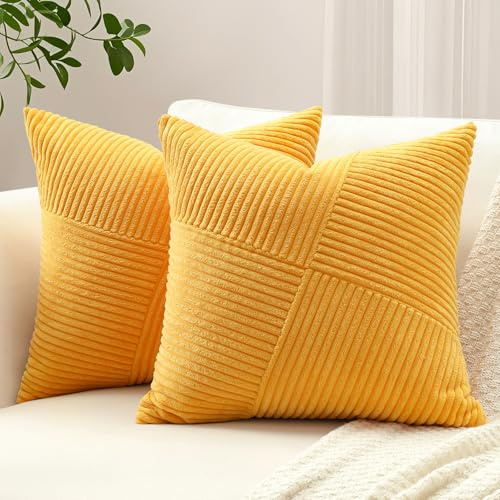 Sungeek Lot de 2 Housse de Coussin 40x40 cm en Velours Côtelé, Housse Coussins Patchwork à Rayures Pinwheel Doux Taies d'oreiller Décoratives pour Lit Canapé Chambre Salon, Jaune Doré