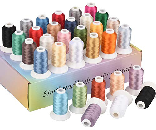 Simthread 32-färgs polyester maskin broderitrådsats 500M (550Y) – 30 unika nyanser + vit och svart – färgmatchande enligt Madeira och Robison-Anton-diagram – blandade färger 1