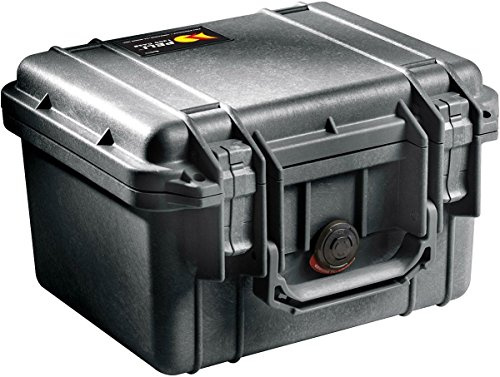 PELI 1300 Maleta profesional resistente a los impactos para equipos fotográficos y electrónicos, IP67 estanca, 6L de capacidad, fabricada en EE.UU., con espuma personalizable, color negro