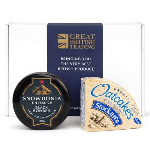Snowdonia Black Bomber Extra Mature Cheddar Cheese Gift Hamper 200g with Stockan's Thin Orkney Oatcakes Crackers for Cheese Gift Baskets Cheese Board Set