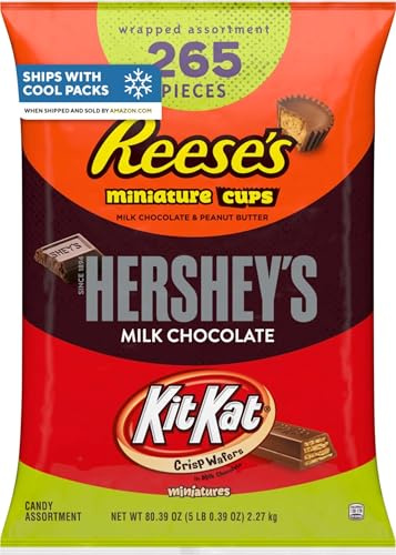 Hershey's Assorted Chocolate Halloween Candy Bulk Variety Pack, 80 oz