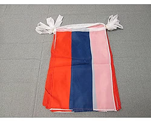 AZ FLAG Ghirlanda 12 Metri 20 Bandiere Russia 45x30cm - Bandiera Russa 30 x 45 cm - Festone BANDIERINE