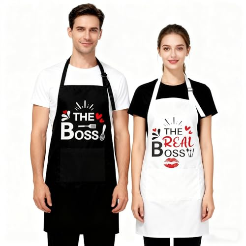 Set de 2 Delantales Pareja “The Boss & The Real Boss” – Delantal Divertido de Cocina Hombre Mujer, Delantal Ajustable con Bolsillo, Idea Regalo para Boda, San Valentín y Navidad