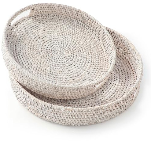 HITOMEN Handgewebtes rundes Rattan-Serviertablett Dekorative Ottomane Weidenplatte mit Griffen für Couchtisch, Frühstück, Getränke, Snack, Brot, Obst, Gemüse (Whitewash 2er Set:M+L)