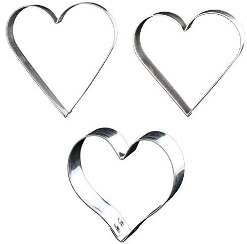 Lares Große Ausstecher/Ausstechformen Sets - Größe von 6-19cm - aus Weißblech - 3er Set Herzen (Verschiedene Größen) - Made in Germany