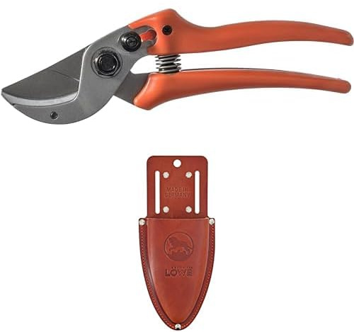 Original LÖWE Set bestehend aus Gartenschere 15.107 mit Bypass Geometrie für hartes Holz wie Linde, Fichte, Eiche & Leder Premium Holster 9809 mit Gürtel-Clip zur Aufbewahrung am Gürtel oder Hose