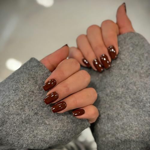 KQueenest Braun Press On Nails Mittel Eckig, Sarg Nägel zum Aufkleben Kurz, Glänzende Jelly-Gel Fake Nails Fingernägel zum aufkleben Ballerina, Einfarbig Acryl Kunstnägel für Frauen, 24 Stück