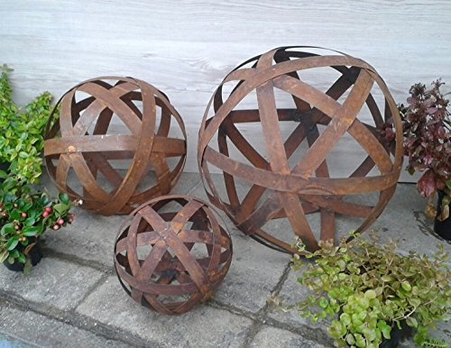 Kugel 50 cm aus Metall Edelrost Rost Streifenbandkugel Eisen Deko Garten