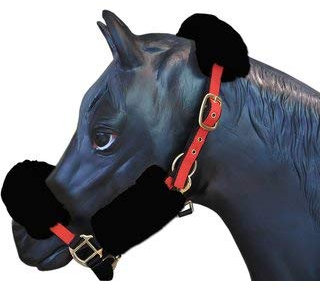 Engel Reitsport | Halfter Set (4-TLG.) inkl. Nasenschoner, Genickschoner und 2X Backenstückbezug SET4-SCH Lammfell schwarz (Set 4)