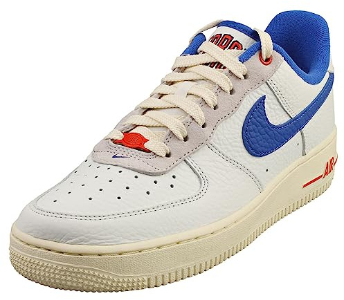 NIKE Damen Air Force 1 '07 LX Sneaker, Summit White/Hyper Royal-Poaching Rot, 39 EU