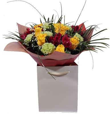 Golden Garnet Fresh Flowers Bloom Bouquet – Yellow Roses - Green Carnations – Seasonal Celebration Arrangement for Birthday, Anniversary, Get Well, House decorations party