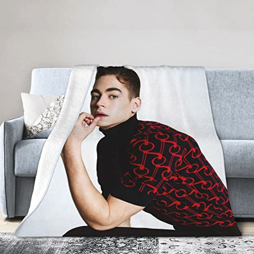 LOUJIN Hero Hardin Fiennes Scott Tiffin Couverture ultra douce et légère en flanelle polaire pour canapé, canapé et lit Noir