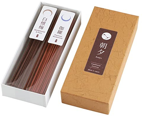 Asayu Japan Set 2-en-1 de Incienso Japonés Tradicional - Varillas Artesanales de Sándalo con Flor de Ciruelo y Kyara Agar, Set Temple, Hecho en Japón - 40g