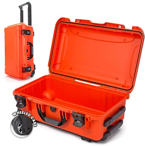 NANUK 935 – Wasserdichter Hartschalenkoffer für Kameras (leer), 56 x 36 x 23 cm – Staubdicht und stoßfest, Handgepäck (Orange) | 55,9 x 35,6 x 22,9 cm, schützt empfindliche Ausrüstung während der Reise, anpassbare leere Innenseite