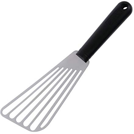 Deglon Stop-Glisse Flexible Slotted Turner, 17 cm, Stainless Steel, Black, 17 x 30 x 30 cm | Stop-Glisse non-slip handle prevents sliding into food. Flexible blade glides easily under delicate fish or meat on hot pans.