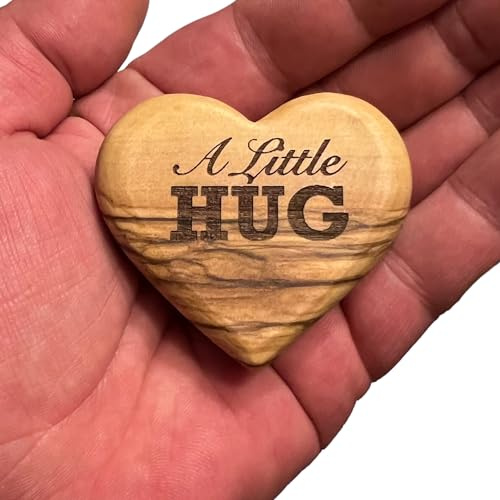 Adulatore a mano in legno d'ulivo. Un piccolo abbraccio può essere personalizzato (senza incisione sul retro)