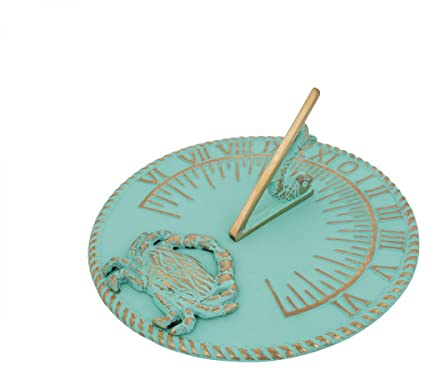 Renovators Supply Manufacturing Reloj de sol con acabado de latón con acabado verdigris de 10 pulgadas de diámetro, esfera de sol vintage para jardín o césped, esfera de peces y placa de cangrejo,