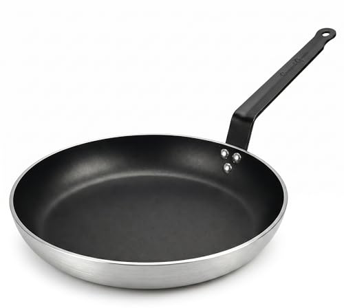 Samuel Groves 26cm Non Stick Frying Pan, Professional 4mm Aluminium Skillet, Oven Safe Fry Pan for Gas Electric Ceramic Hobs, Durable Cookware Pan for Eggs, Fish and Steak Meals - Made In England 26cm