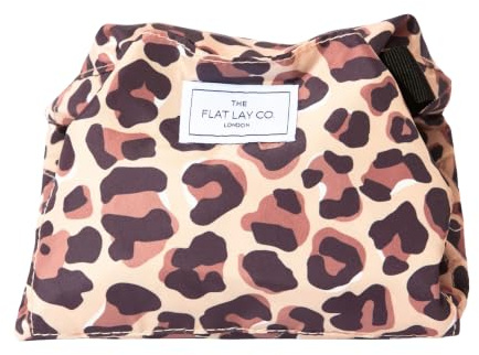 The Flat Lay Co. Makeup Bag - Leopard Travel Drawstring Makeup Bag with Brush Holder & Large Pockets - Cosmetics Organiser Storage for Eyeshadow, Blushes, Lipstick, & Brushes