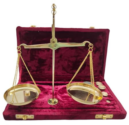 Vintage Old Traditional Weight showpiece Brass Weighing Scale Balance Justice Law Scale Decoration Nautical Apothecary Scale Small Weight Scale For Home Decor