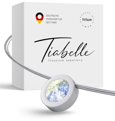 TIABELLE – Collier LARA aus Titan mit funkelndem Swarovski® Kristall – Silberfarbene Kette für Damen – allergenfrei & hautverträglich – Handmade in Germany (L=45cm | 15,9mm ø)