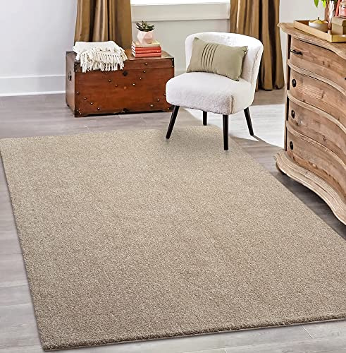 the carpet Grande Moderner Flauschiger Dichter Kurzflor Wohnzimmer Teppich, Supersoft Feeling, Elegant und Pflegeleicht, Beige, 160 x 230 cm