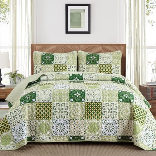 Dobuyly Green Quilt Set Queen Size, Boho Sage Green Plaid Patchwork Bedspreads Coverlet Set, 3 Pieces Soft Lightweight Microfiber Quilt Bedding Set for All Seasons 96x90