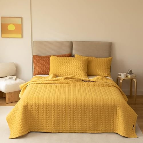 Lunoroey Bedspread Double Size Bright Yellow Soft Microfiber Lightweight Quilted Bedspreads Coverlet All Season Bedding Set (1 Quilt, 2 Pillow Shams)