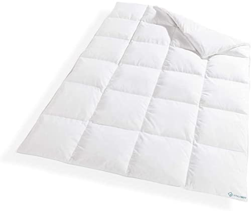 VitaloClassic Winter-Daunendecke warm - Winterdecke Bettdecke 1360g Landdaune, 100% Daunen Wärmeklasse 4, Steppdecke Daunenbettdecke 155 x 220 cm