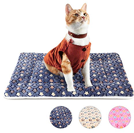 MORA PETS Flat Cat Bed 18 Inch Reversible Mat for Cats & Kittens | Soft Fleece Cat Blanket, Washable Pet Bedding, Star Pattern Flat Cushion for Crates and Indoor Sleeping Areas, Blue 45x37cm