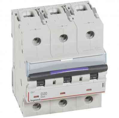 Disjoncteur DX³ 50kA - 3P 400V~ - 20A - courbe D - 4,5 modules