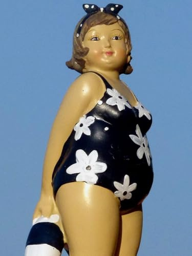Pommerntraum ®| ❤ Dekorationsfigur Sammlerfigur Maritime Dame | Maritime Badenixe | Mollige Badelady | üppige Nana | beleibte Lady | Julia (blau)