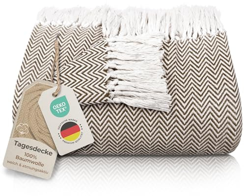 Gräfenstayn Premium Tagesdecke mit Fransen - 100% Baumwolle - 180 x 240 cm - Fischgrätenmuster Sommerdecke - Baumwolldecke als Bett-Überwurf, Couch-Überwurf, Sofa-Decke (Braun)