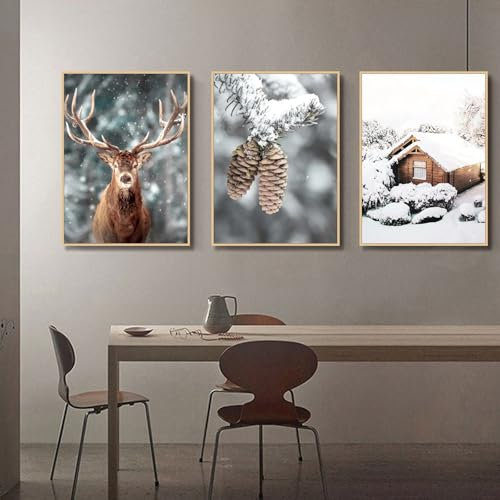 champracer Poster Set Winter, 3er Bilder Wohnzimmer Wandmalerei Plakat Set für Wohnzimmer Schlafzimmer Winterlandschaft Elch, Holzhaus, Tannenzapfen, Wald, Ohne Rahmen (30x40 cm)