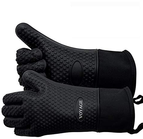 Voyage Premium Ofenhandschuhe (2er Set) bis zu 350°C - Silikon Extrem Hitzebeständige Grillhandschuhe BBQ Handschuhe zum Backen, Barbecue, Extra Lange Topfhandschuhe für Extreme Sicherheit(Schwarz)