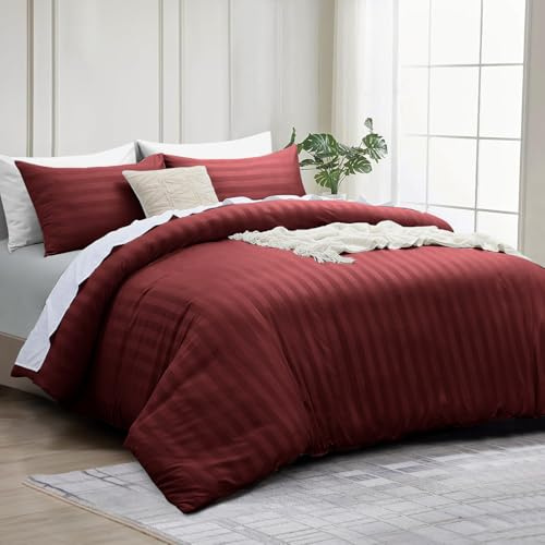 INSPIRE HOMEWARE King Size Duvet Cover Set - Premium Hotel Quality Reversible Satin Stripes Duvet Cover with 2 Pillowcases, Burgundy Kingsize Bedding Set - Soft Microfiber Quilt Bedding