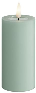 Deluxe Homeart Flammenlose LED-Kerze für den Innenbereich, Salvie Green, mit Real Flame™-Technologie, batteriebetriebene Kerze (5 x 10 cm)