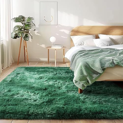 HOKXUAN Hochflor Teppich Wohnzimmer 140 x 170 cm Extra Weich, Pflegeleicht Flauschig Fellteppich Kunstfell Modernes Einfarbiges Design Fürs Wohnzimmer, Schlafzimmer, Dunkelgrün