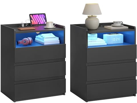 AOGLLATI Nachttisch mit LED-Beleuchtung und Ladestation | Nachtschrank mit Steckdosenleiste & Geräumiger Tischplatte,3 Schubladen &1 Fach Beistelltisch Couchtisch(2, Schwarz)
