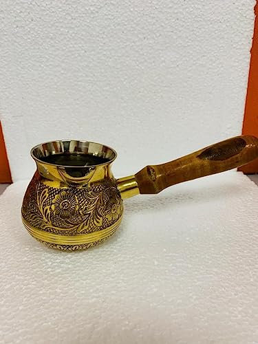 Sharvgun Caffettiera turca in stile greco arabo floreale dorato color rame per piano cottura, caffettiera Cezve Ibrik Briki con manico in legno, 180 ml